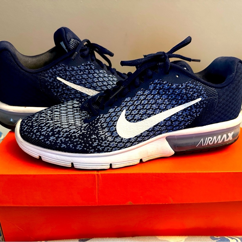 Nike Air Max Sequent 2 in Blue and White, Women’s Size 10.6
